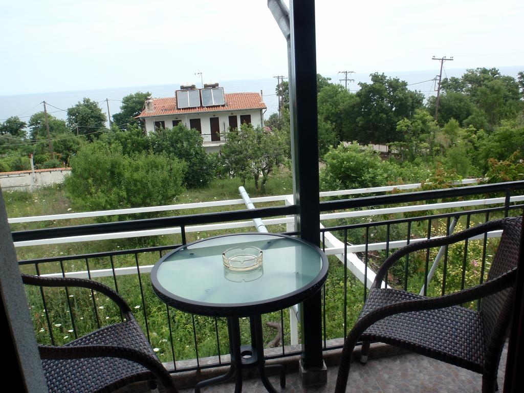 Petrouda'S Apartments Samothráki Extérieur photo