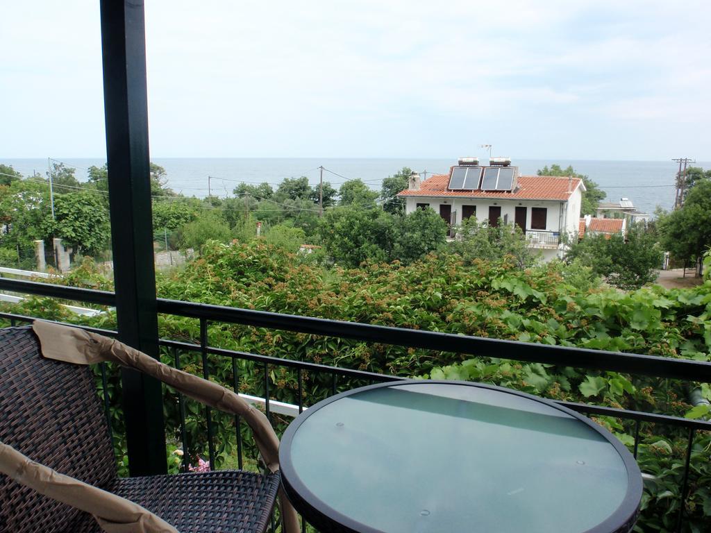 Petrouda'S Apartments Samothráki Extérieur photo